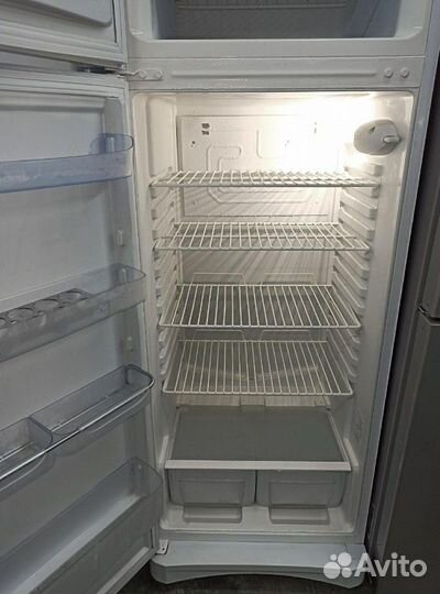 Двухкамерный Холодильник Индезит