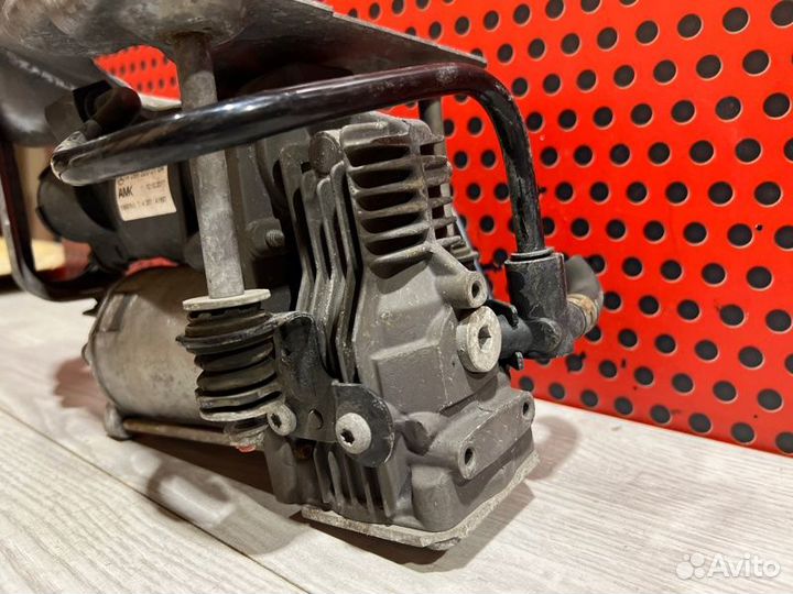 Компрессор пневмоподвески Mercedes-Benz S W222 656