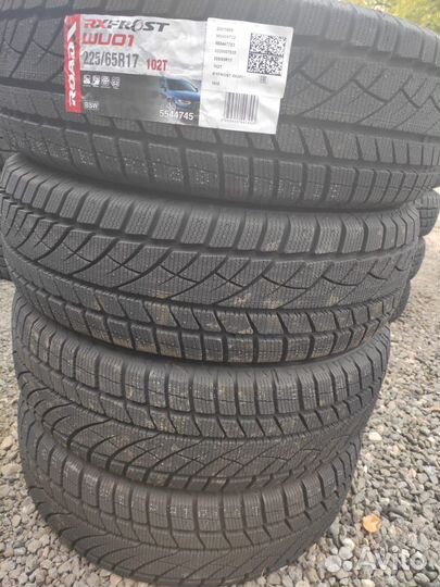 RoadX RX Frost WU01 225/65 R17 101T