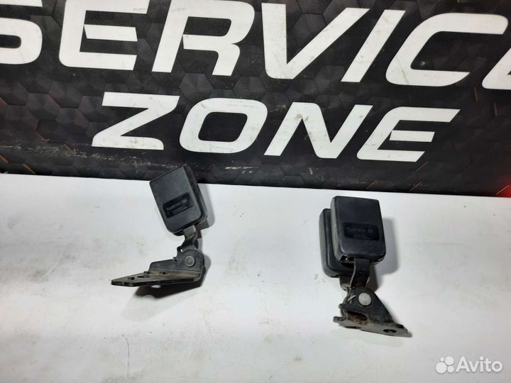 Ответная часть ремня безопасности Peugeot 407