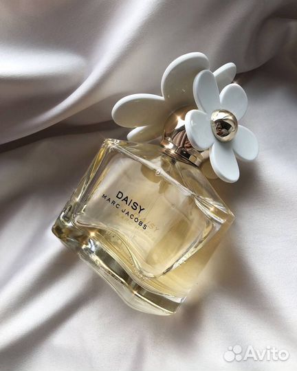 Marc Jacobs Daisy