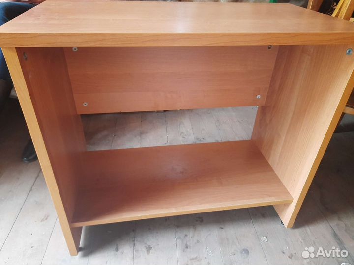 Стол-тумба