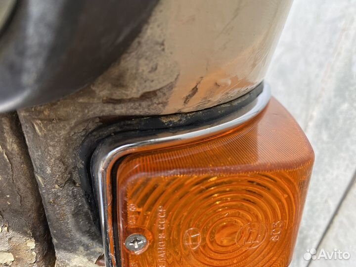 Газ 24 поворотник левый передний