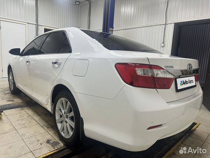 Toyota Camry 2.5 AT, 2012, 104 800 км