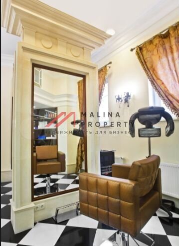 Продам торговое помещение, 196 м²