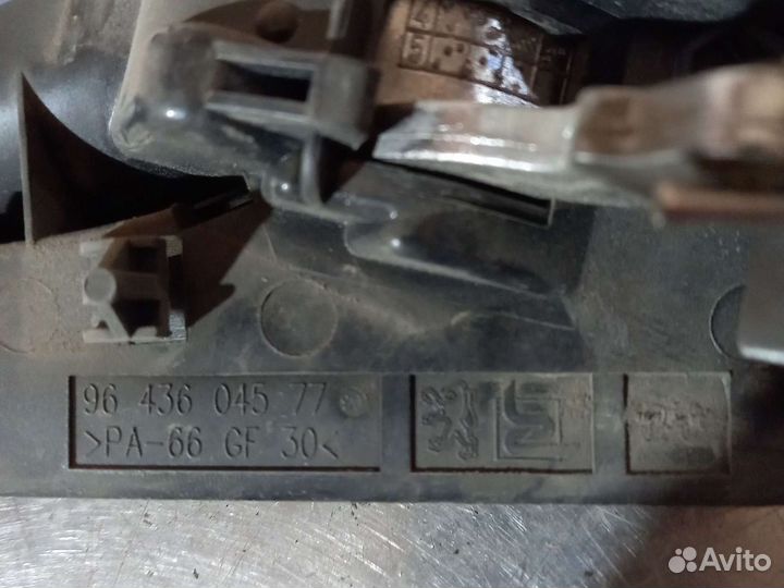 Ручки дверей внутренние Peugeot 307