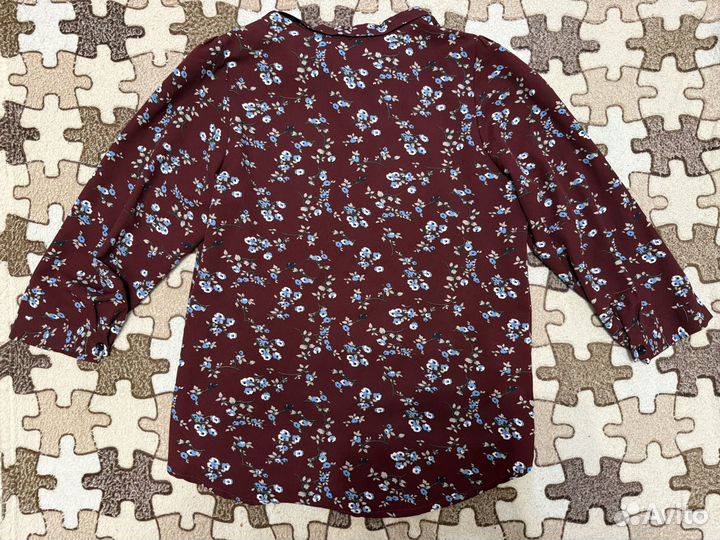 Близка с цветочным принтом 42 размера бордовая