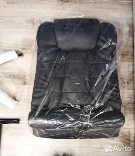 Компьютерное кресло новое, вибромассаж