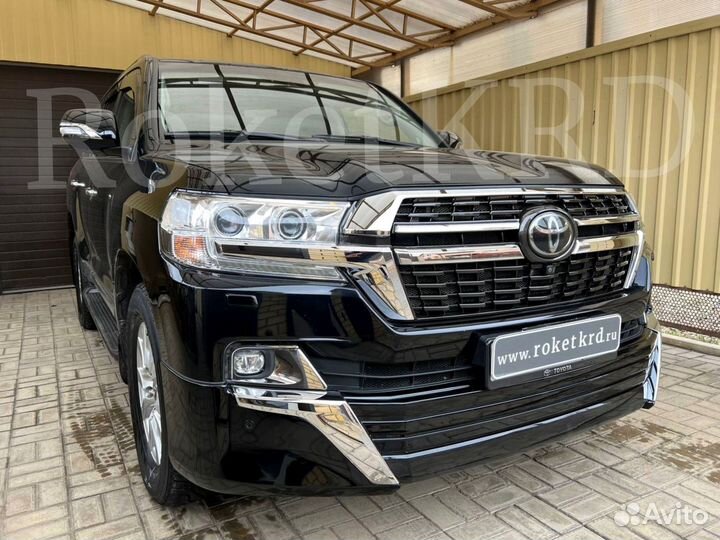 Обвес Toyota Land Cruiser 200 стиль 21 + решетка