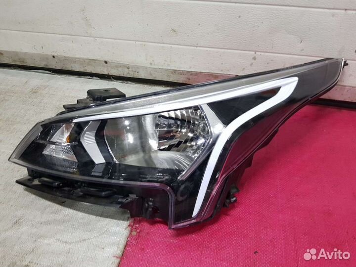 RIO 4 Фара Левая Галоген