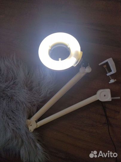 Лампа настольная светодиодная