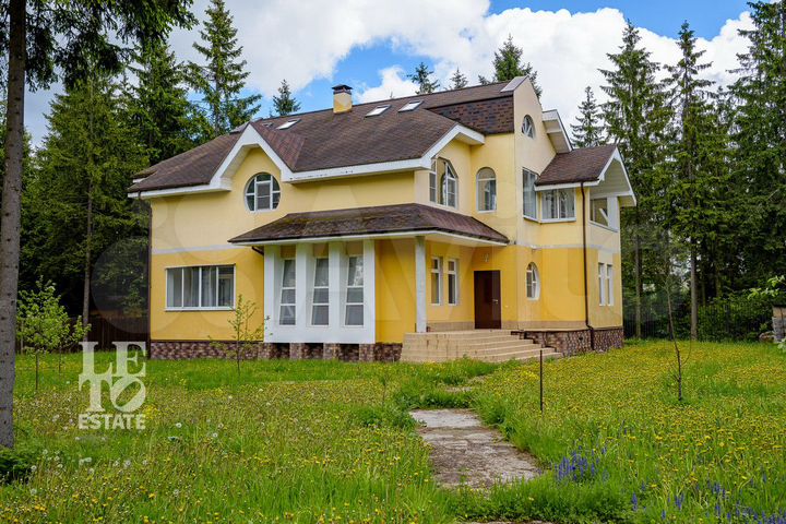 Дом 520 м² на участке 25 сот.