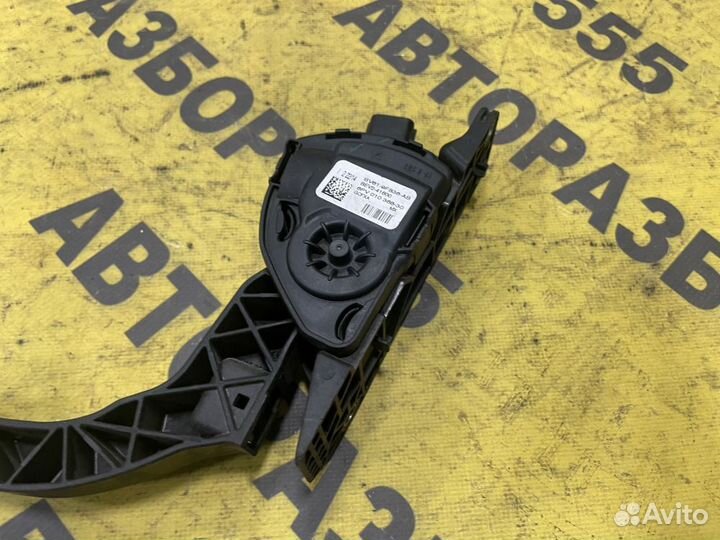 Педаль газа Ford Focus 3
