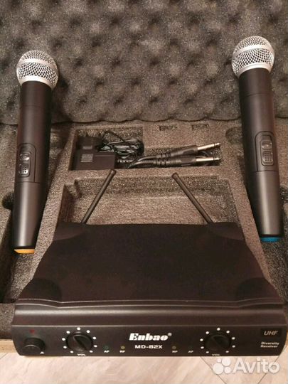 Enbao 2 микрофона, 1 беспроводной приемник UHF