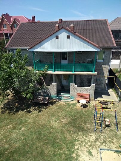 Дом 220 м² на участке 10 сот.