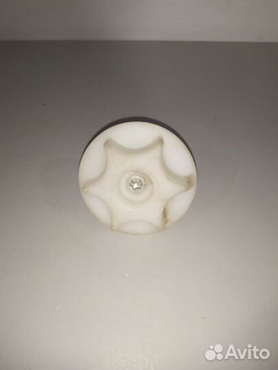 Болт крепления запаски Nissan Qashqai 2008