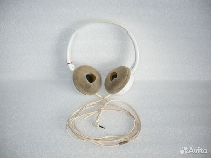 Полноразмерные Hi-Fi наушники 