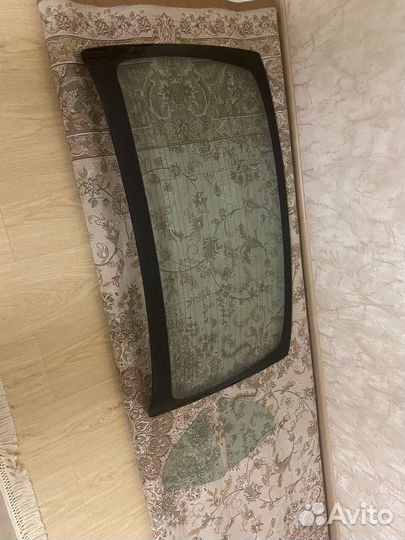 Стекло задний