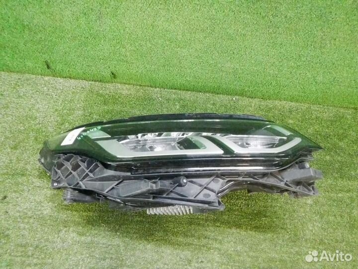 Фара правая Land Rover Discovery Sport