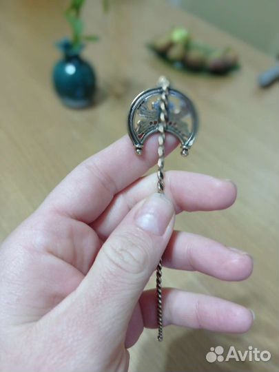 Шпилька для волос