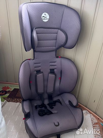 Автокресло бустер (9-36 кг) Mr Sandman Harvi,б/у
