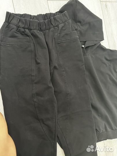 Спортивный костюм женский