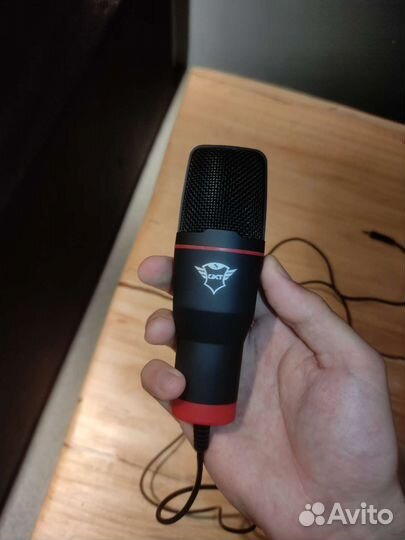 Студийный микрофон Trust GXT 212 Mico