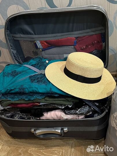 Женская одежда, платья в отличном состоянии