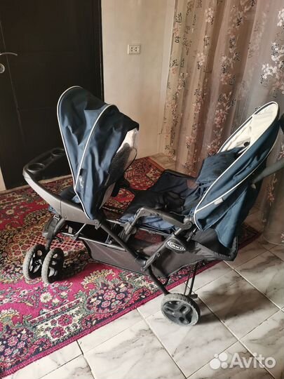 Коляска для двойни или погодок