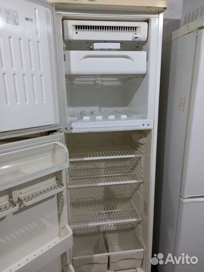 Холодильник Stinol No Frost 187см