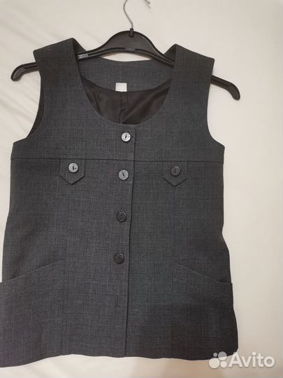 Жилетка для девочки школьная