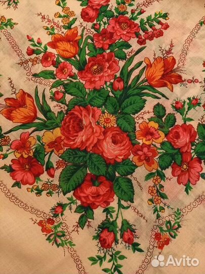 Павловопосадский платок-лоскут(140x140)новый