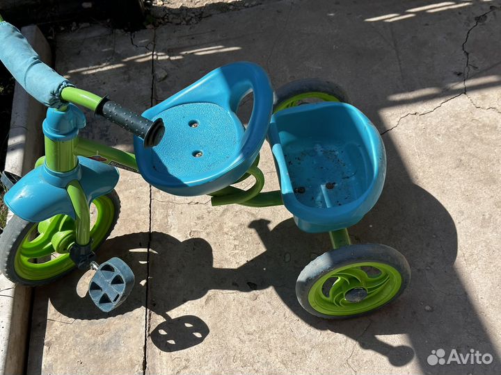 Трехколесный велосипед