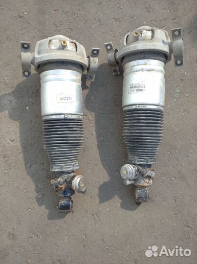 Пневмaтический амортизатор Volkswаgеn Тоuаrеg