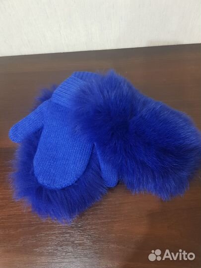 Меховые варежки Chobi новые