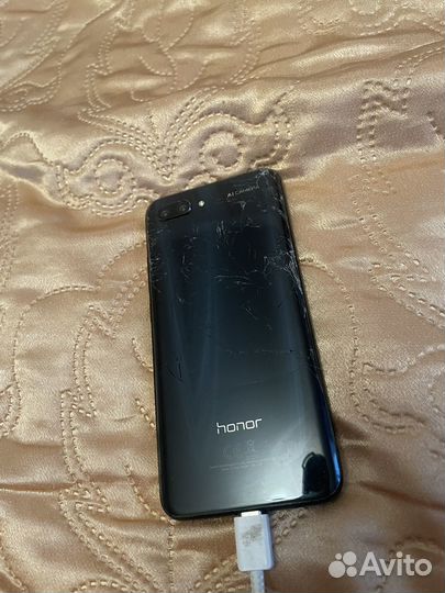 HONOR 10, 4/64 ГБ
