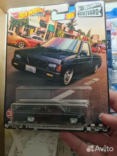 Hot wheels premium nissan hardbody
