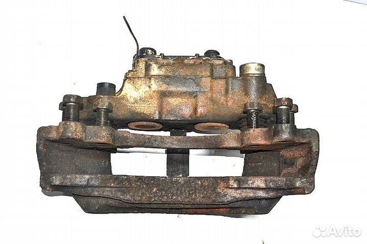 Суппорт ведущего моста, левый iveco EuroStar (01.9