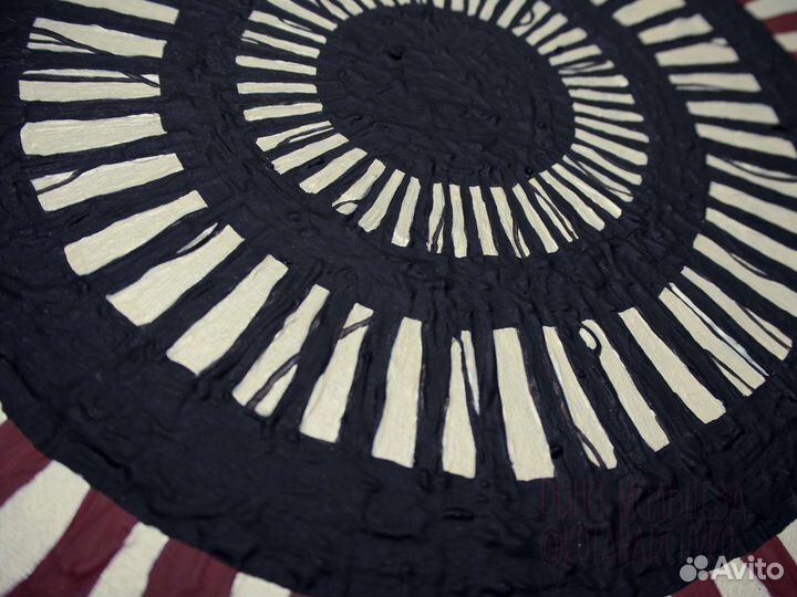 Картина на круглом холсте