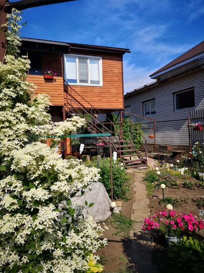 Дом 221,3 м² на участке 6 сот.