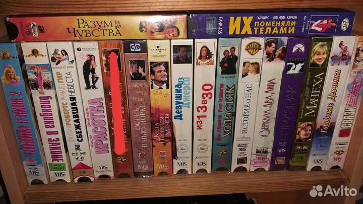 VHS видеокассеты: музыка / фильмы / мультфильмы