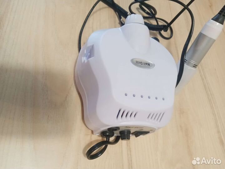 Машинка для маникюра и педикюра