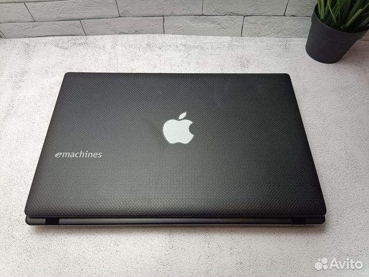 Ноутбук emachines