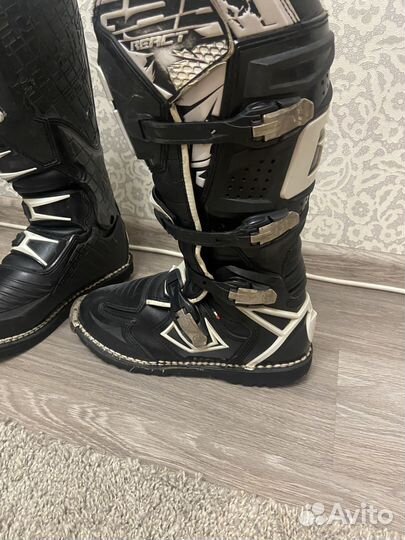 Мотоботы gaerne g-react