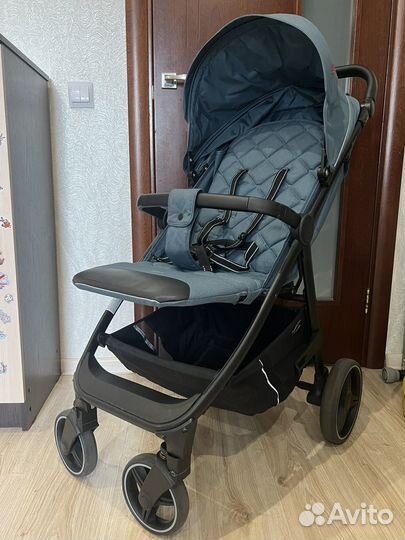 Коляска прогулочная carrello Bravo всесезонная