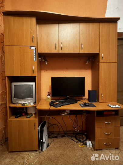 Письменный стол для школьника бу