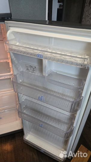 Холодильник whirlpool