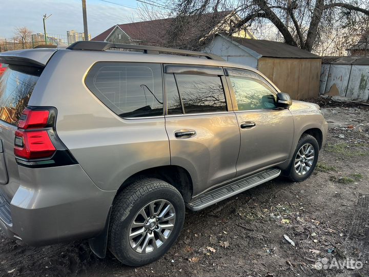 Toyota Land Cruiser Prado 2.8 AT, 2018, 127 000 км