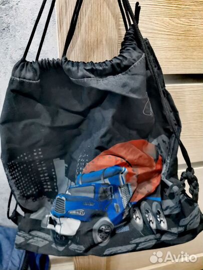 Школьный рюкзак