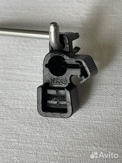 Тяга ручки задней двери